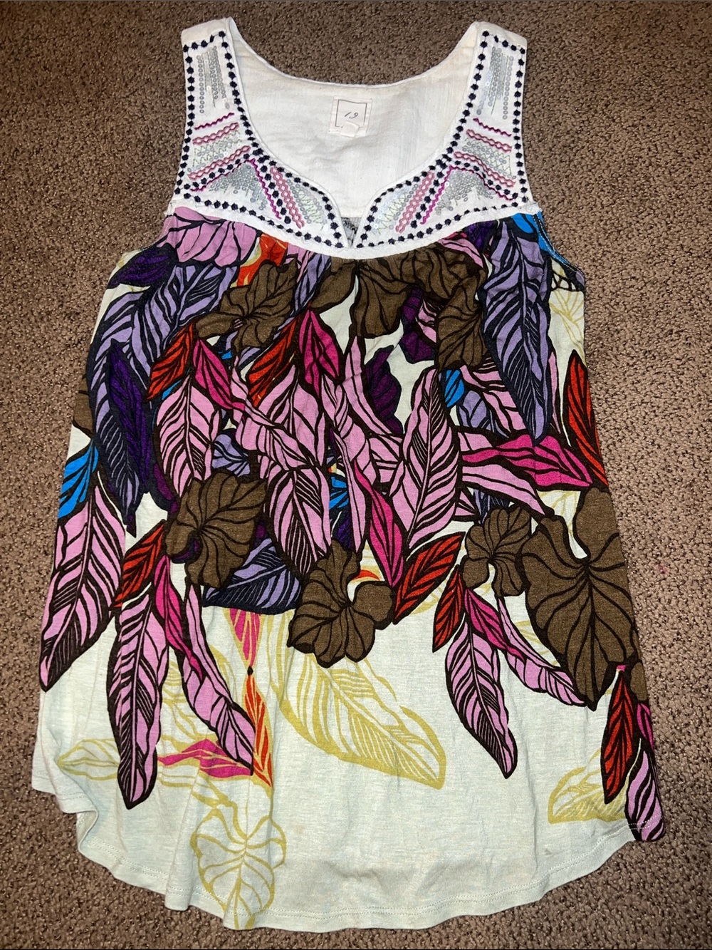 ANTHROPOLOGIE One September Size M Sleeveless Embellished Feather Print Top